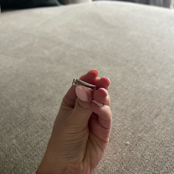 Gucci Interlock Silver Ring - Picture 4 of 8